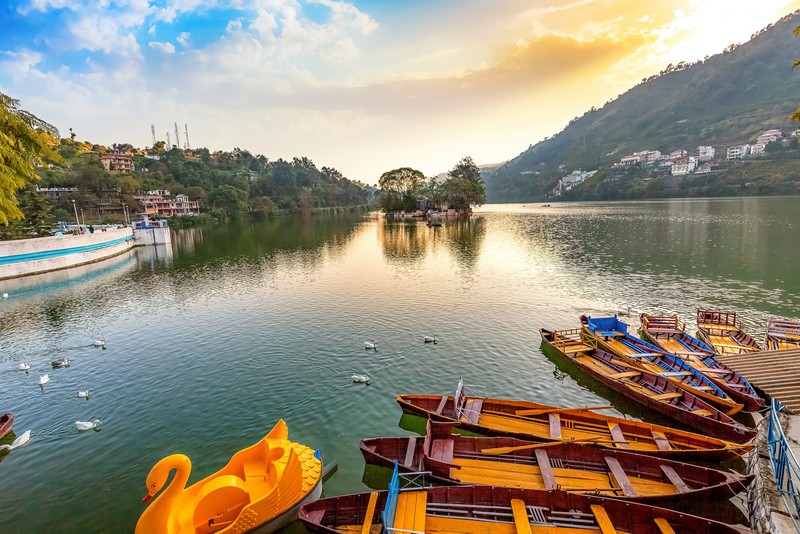 image of naini lake